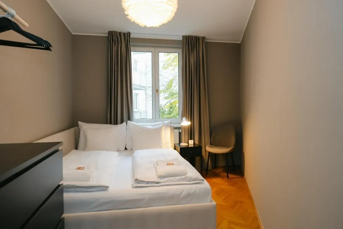Cozy Corner Perfect For 4 To 6 Hip Area And Parking Apartment Vienna