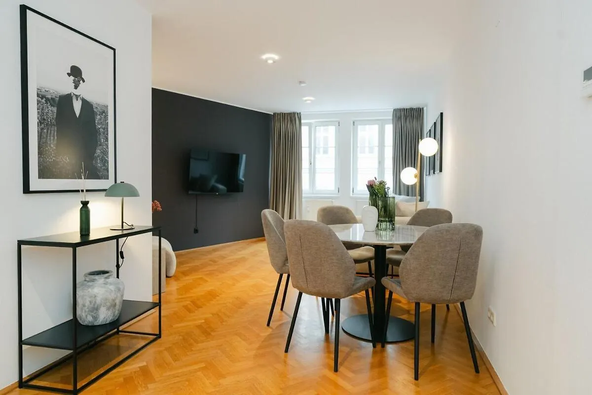 Cozy Corner Perfect For 4 To 6 Hip Area And Parking Apartment Vienna