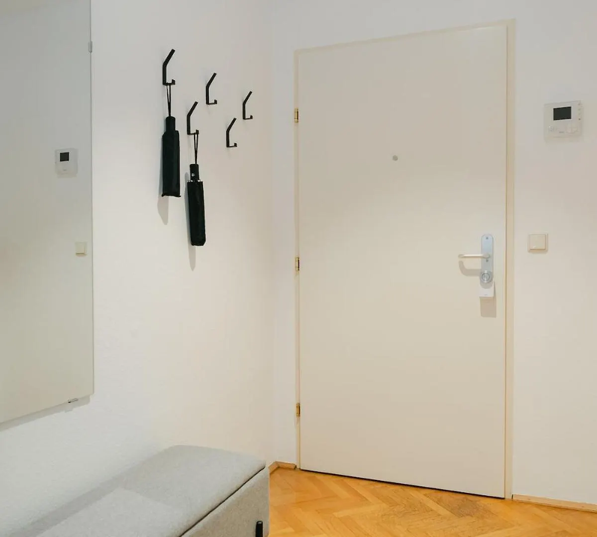 비엔나 Cozy Corner Perfect For 4 To 6 Hip Area And Parking 아파트
